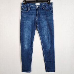 Kancan Skinny Leg Jeans Mid Rise Medium Wash Denim Stretch Blue Size 9 / 28